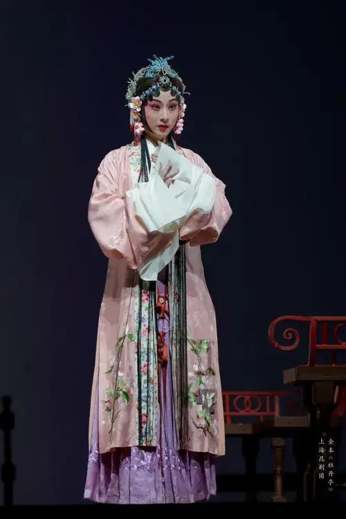 《牡丹亭》闪耀