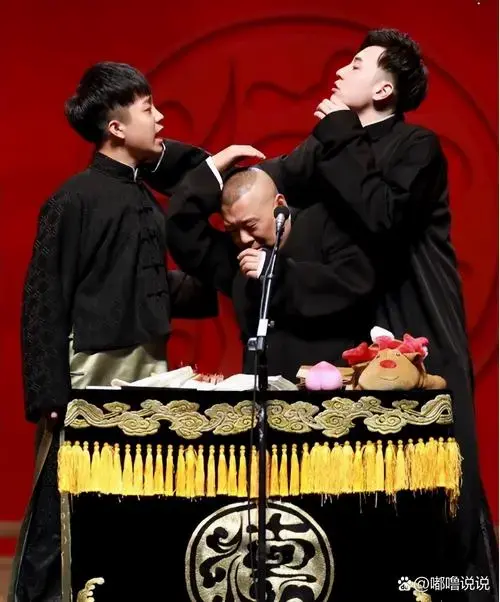 相声圈前不久,有秦霄贤被指婚内出轨,然后就是杨议与德云社的恩怨再起