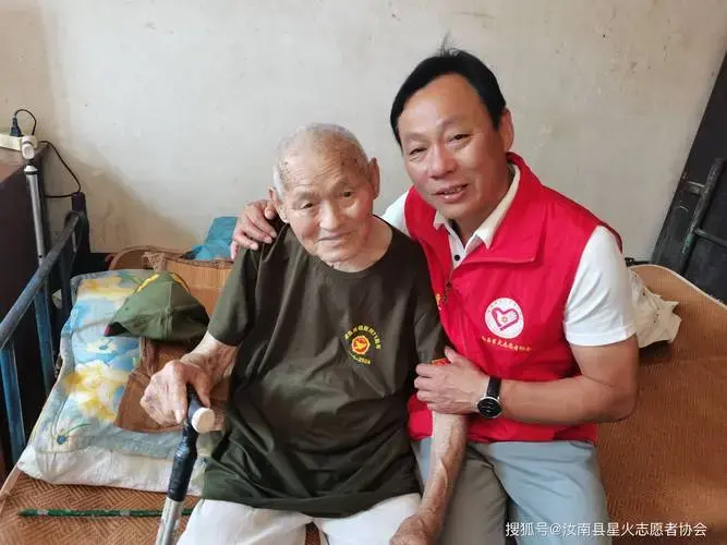汝南:慰问抗美援朝老兵 致敬峥嵘岁月