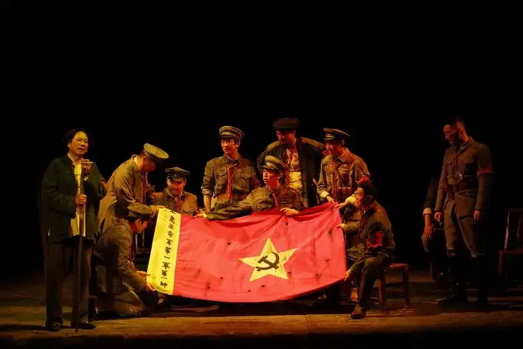 国家话剧院《三湾,那一夜》再次上演_戏剧_胜利_军队