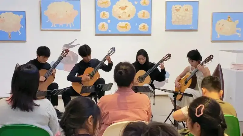 郑州吉他四重奏音乐会现场演奏《绿袖子》
