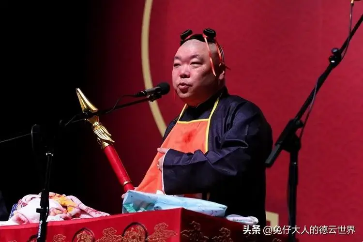 德云社郎鹤炎舞台新造型,哪吒装扮火爆全场,观众直呼意外
