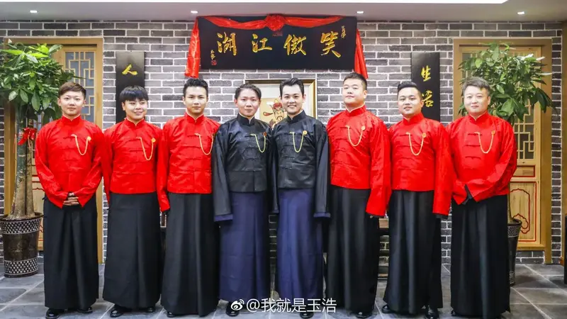 《相声有新人》并非德云社一家独赢,相声新势力和嘻哈包袱铺同赢