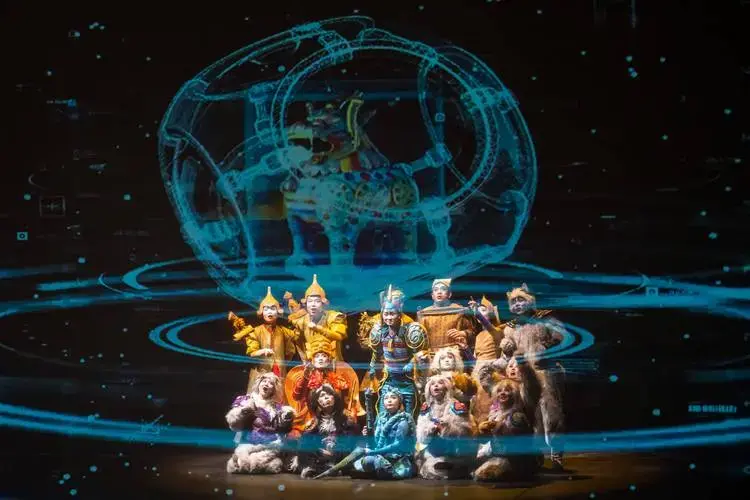 2024年5月1日,演员在故宫博物院首部儿童音乐剧《甪端》中表演.