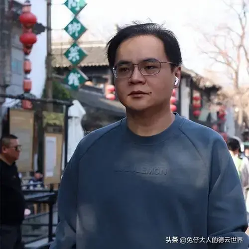 德云社高峰深夜发文,推出恩师相声作品集,高家门尊师重道数第一