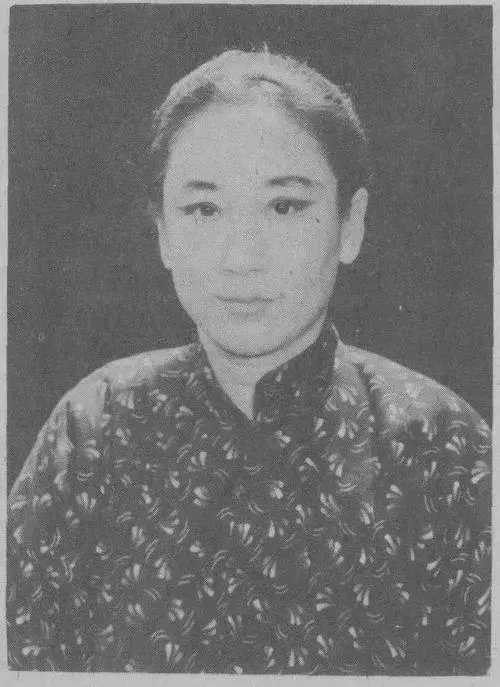 《小井胡同》是由北京人民艺术剧院出品的年代话剧