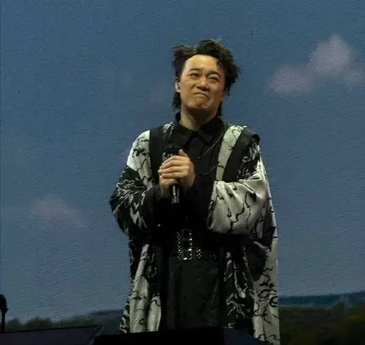 蝴蝶效应!陈奕迅演唱会门票不能退,饭圈内有坏人,小心搭子