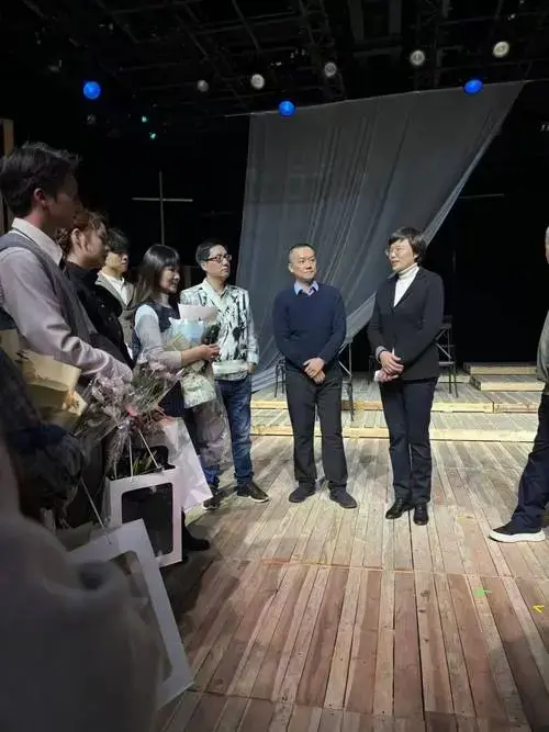 《我们的小镇》首演圆满成功 经典之作感动全场(内含预约通道)