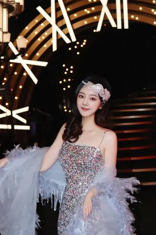 春节带上家人赴一场上海滩歌舞盛宴