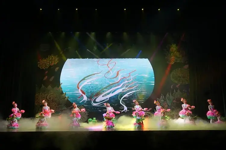 儿童剧《宝莲灯》舞美设计