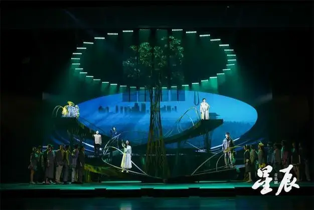音乐剧《星辰》在京首演 艺术展现一座
