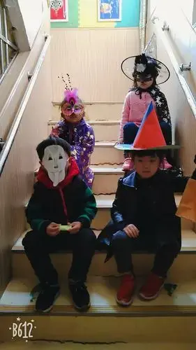 小天使幼儿园—万圣萌宝齐变装～一起去