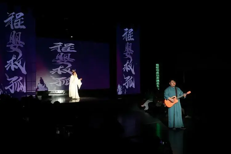 大象观察|小剧场沉浸式演出,真的还有无限可能?
