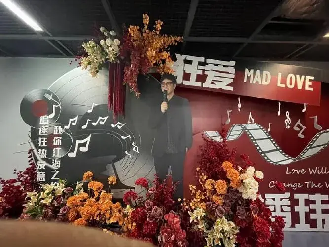 在潘玮柏南京演唱会上,看来粉丝们为了让潘帅来自己家乡