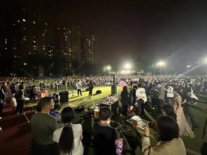 活动以