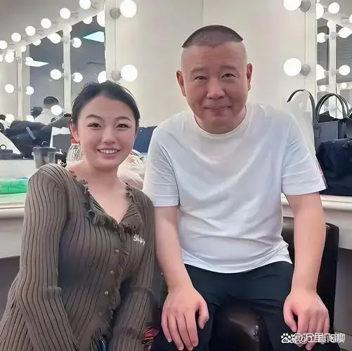 近日,德云社唯一女相声演员赵芸一的综艺首秀受热议.