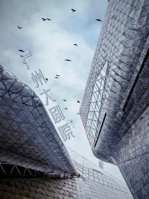 广州大剧院雷雨季的末日光影