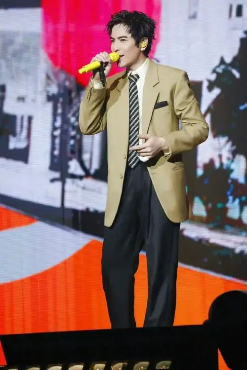 萧敬腾苏州演唱会预售##萧敬腾野生巡演官宣深圳站