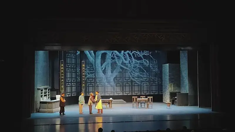 老舍经典作品《茶馆》2025首演圆满落幕,下一站杭州!
