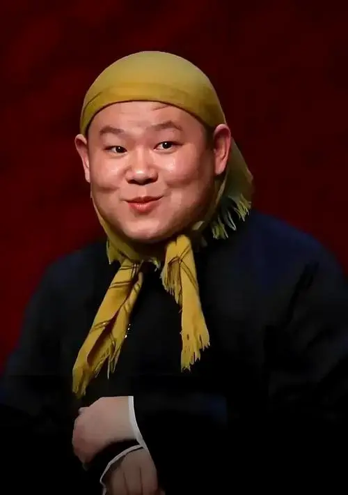 岳云鹏12岁大女儿罕见露脸,父女也太像了吧!