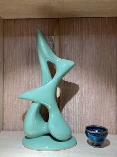 青瓷品鉴杯传统艺术与现代时尚设计的一次有机融合