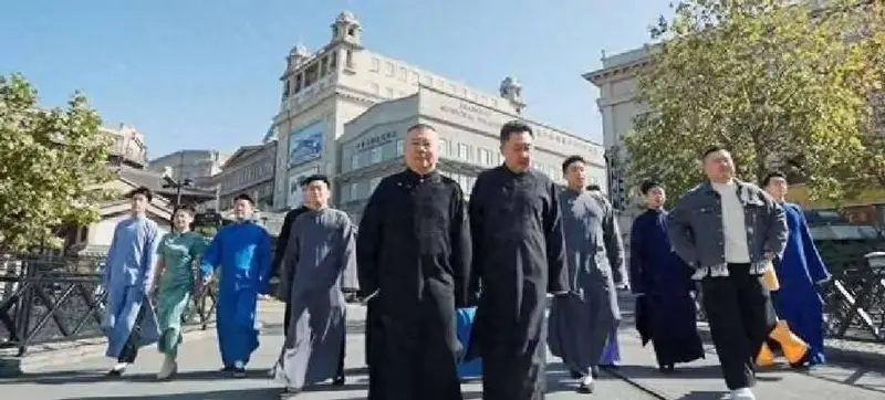 《德云斗笑社》现场,郭德纲揭晓德云社继承人!