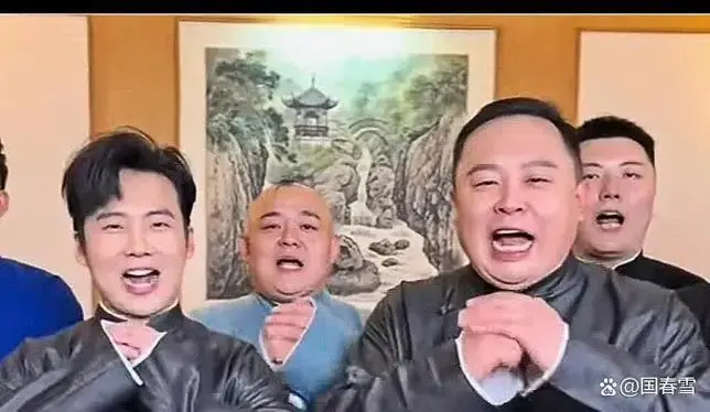 郭麒麟,阎鹤祥回归德云社四队!
阎鹤祥:亲爱的观众朋友们大家好!