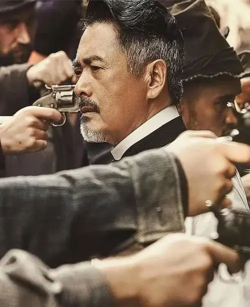 周润发演技炸裂,这段血泪史看哭千万观众!