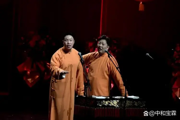 德云社2025大开箱,郭德纲师弟郭晓小惊喜亮相北展,挺好,挺好.