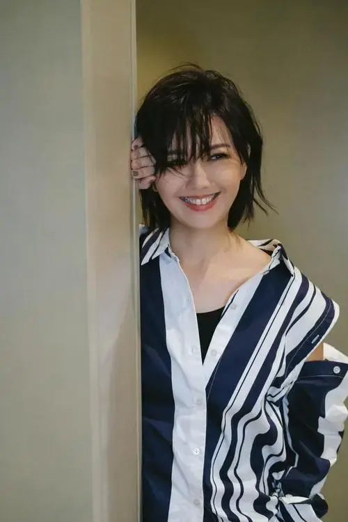 孙燕姿2025 巡回演唱会门票订购-深圳站,今日开售!