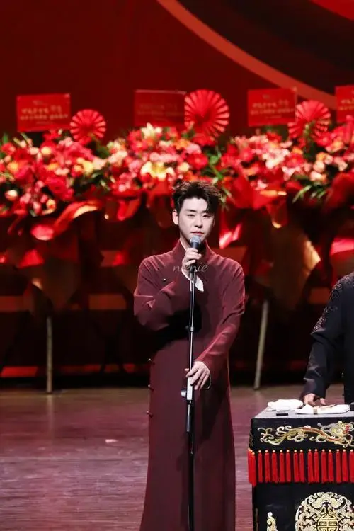 如何评价张云雷在2025年1月22日大封箱演出中 演唱的京韵大鼓《华容道