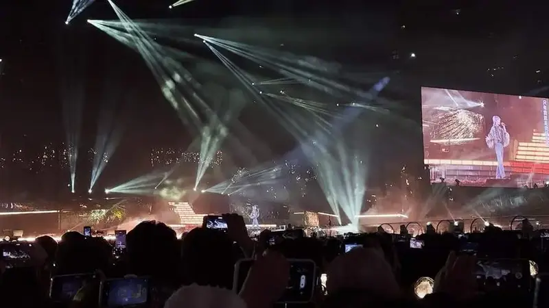 20241004 | 华晨宇火星演唱会 《烟火里的尘埃》