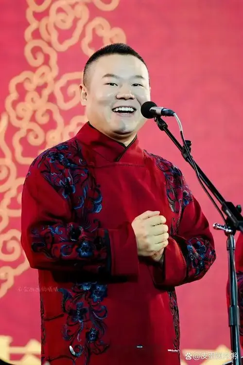 岳云鹏春晚相声播出后争议不断,不少观众吐槽节目效果差,内容尴尬