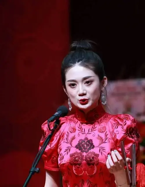 的年轻人勇敢逐梦,也让我们看到了传统鼓曲艺术在新时代的无限可能