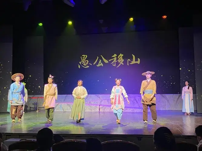 带娃看场儿童剧,可以寓教于乐,也是再好不过的选择了吧 \\n\\n青话小