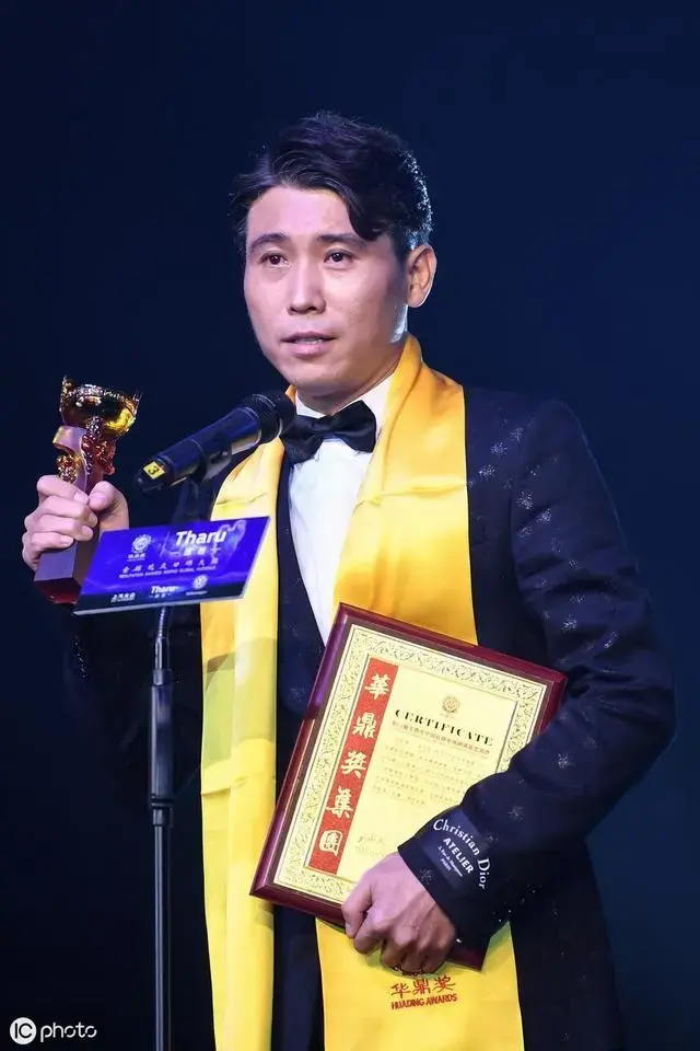 话剧演员打好基础,演员之路只为做配角,用演技征服观众终火了