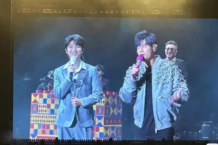 蔡依林,周杰伦等天王天后轮番邀约他出席演唱会嘉宾,下一个邀约他的又
