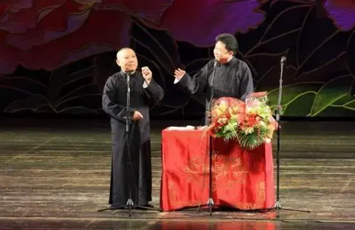 德云社讲的相声很低俗么?接地气和低俗之间要怎么区分呢?