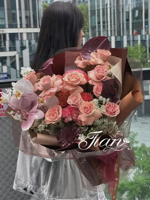 师花店#小众花店#高级感花束#北京鲜花同城配送#2024最火花束#咖色