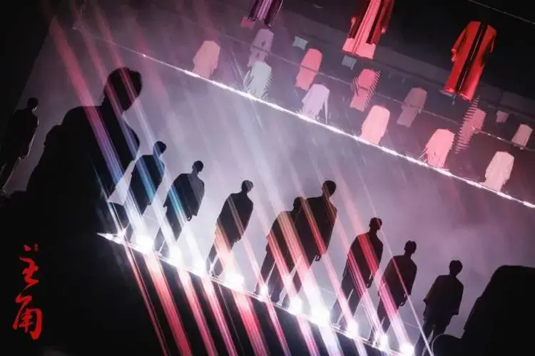 舞剧《主角》巡演首站上海惊艳亮相!_观众_舞台_北京演艺集团