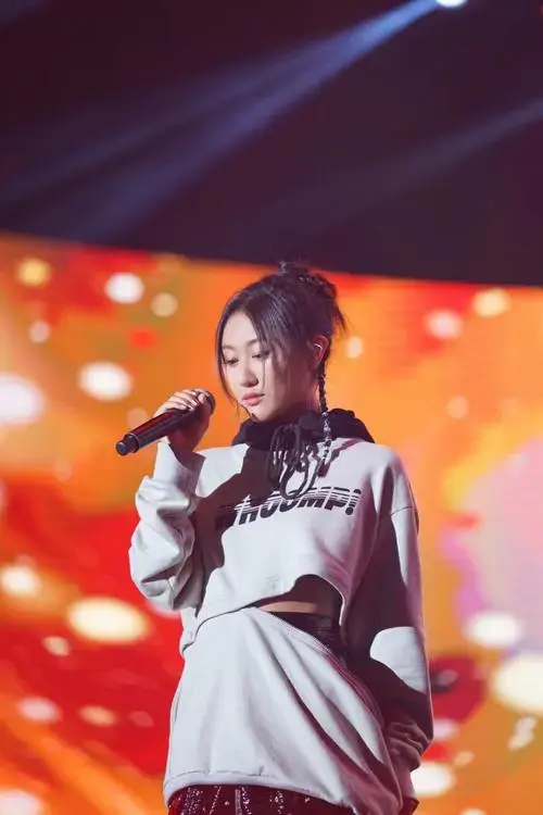 总之,此次陈粒西安演唱会将会是一场难得的音乐盛宴和观众互动体验