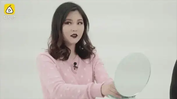 韩国三美女体验欧美妆,尖叫连连
