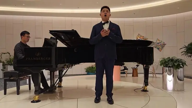 青年男中音李博浩演唱阿列科中的咏叹调人们已入睡