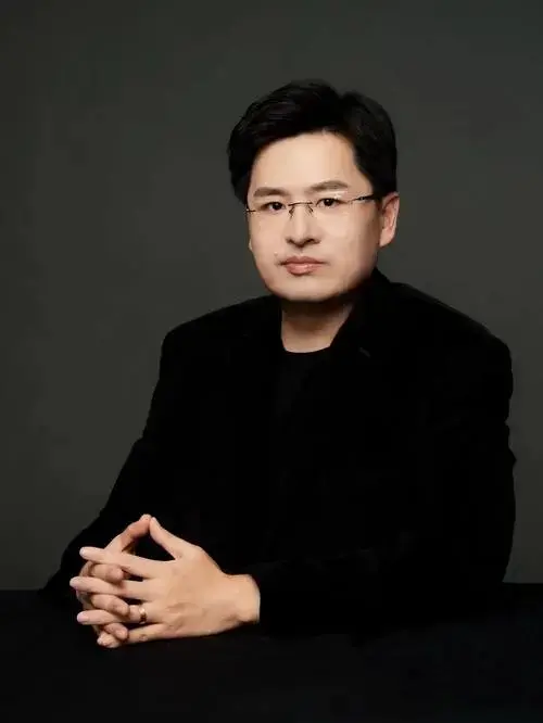 歌剧系副教授,硕士生导师国家大剧院签约演员中国音乐学院校友2015年