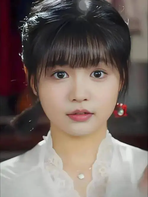 当你走进成都的短剧圈,便会发现,每一位演员背后都有各自的故事.