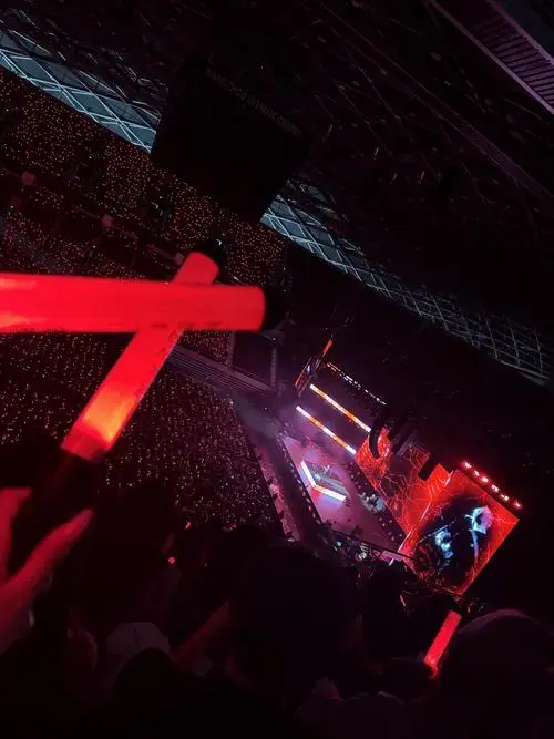 黄老板杭州演唱会现场盛况,视听盛宴不容错过!