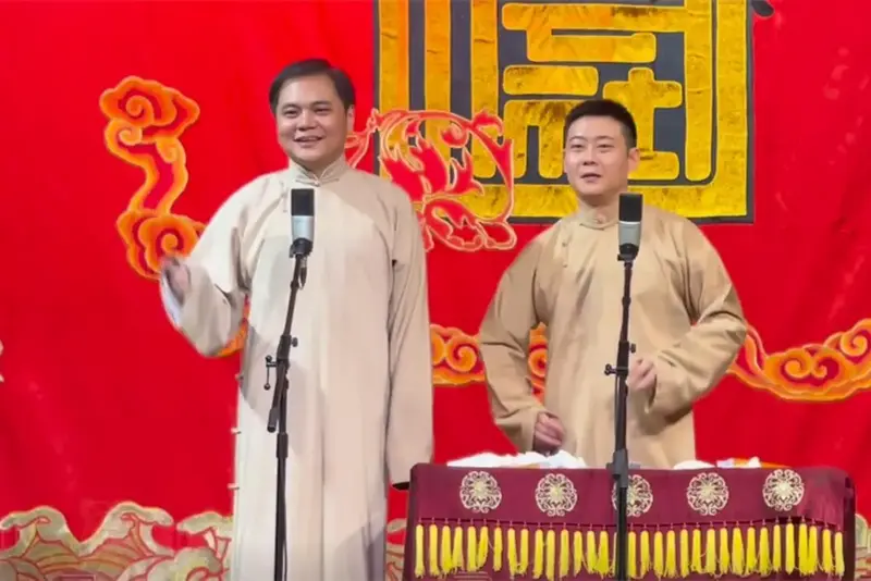 2月1日,德云社高峰拿栾云平师徒砸挂的一幕引热议.