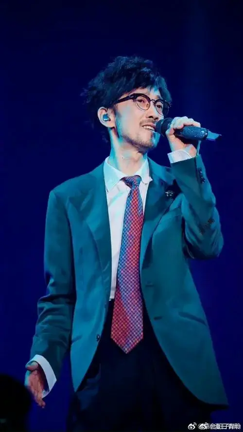周传雄每一场演唱会都有大合唱#天呐万人合唱名场面真的很感动,一