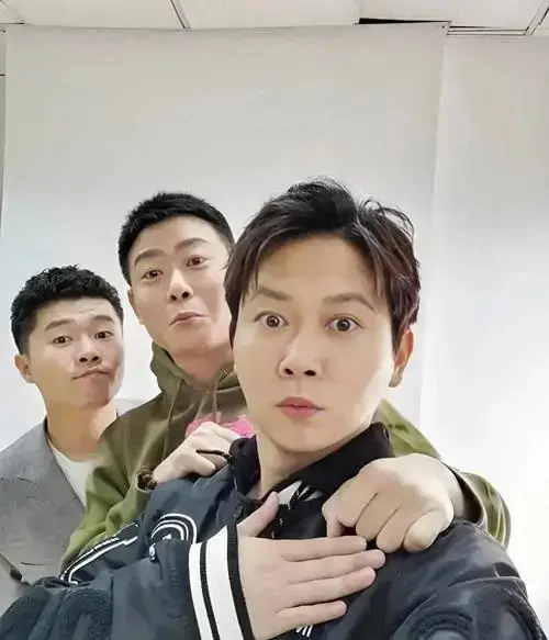 孟鹤堂新式相声惹争议!这就是开了窍的相声吗?