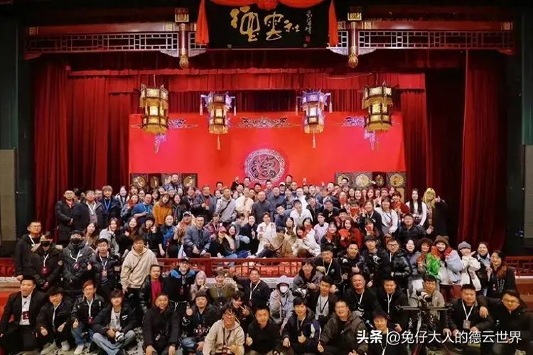 德云社团综第三季收官,演员集体回忆杀,现场泪目告别